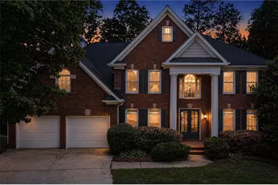 2704 Riderwood Place NE, Marietta, GA 30062 - Photo 2