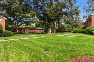 425 Lindbergh Dr NE, Atlanta, GA 30305 - Photo 28