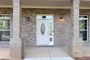 1360 Millers Mill Rd, Stockbridge, GA 30281 - Photo 4