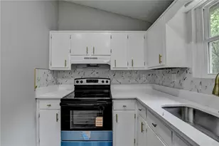 1018 Wayne Dr, Snellville, GA 30078 - Photo 16
