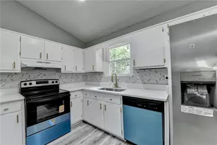 1018 Wayne Dr, Snellville, GA 30078 - Photo 14