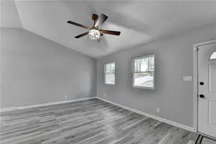 1018 Wayne Dr, Snellville, GA 30078 - Photo 4