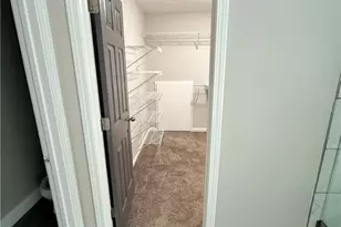 6476 Bellevue Dr, Conyers, GA 30094 - Photo 54