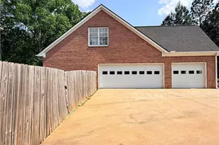 6476 Bellevue Dr, Conyers, GA 30094 - Photo 6