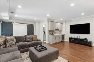 1090 Chelsey Way, Roswell, GA 30075 - Photo 34