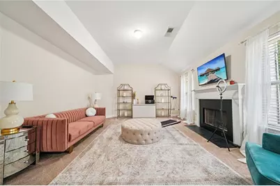 370 Windsor Way, Fairburn, GA 30213 - Photo 8