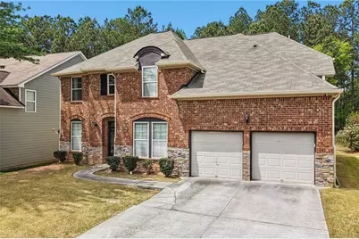370 Windsor Way, Fairburn, GA 30213 - Photo 2