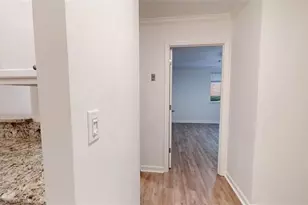 300 Johnson Ferry Road NE, Sandy Springs, GA 30328 - Photo 22