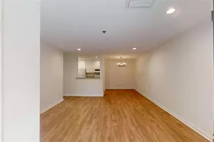 300 Johnson Ferry Road NE, Sandy Springs, GA 30328 - Photo 14