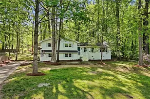 5730 Goldfield Dr, Acworth, GA 30102 - Photo 1