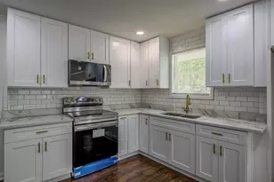 1044 Rocksprings, Forest Park, GA 30297 - Photo 6