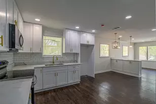 1044 Rocksprings, Forest Park, GA 30297 - Photo 4