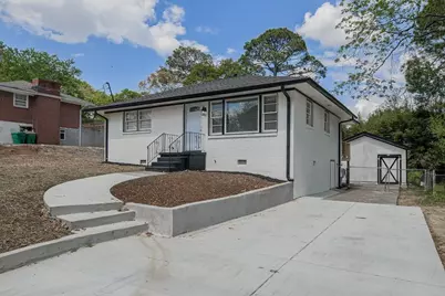 1044 Rocksprings, Forest Park, GA 30297 - Photo 2