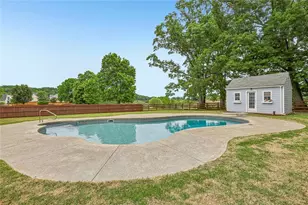 7125 Creek Ridge, Gainesville, GA 30506 - Photo 4