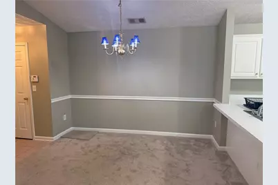 1001 Holly Drive #207, Gainesville, GA 30501 - Photo 4