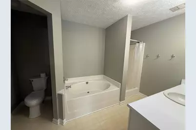 1001 Holly Drive #207, Gainesville, GA 30501 - Photo 10