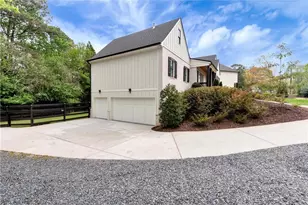 96 Woodstock Rd, Roswell, GA 30075 - Photo 64