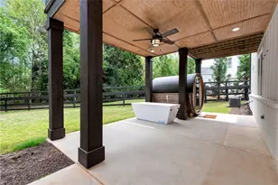 96 Woodstock Rd, Roswell, GA 30075 - Photo 54