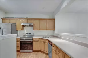 1045 Mosscroft Ct, Lawrenceville, GA 30045 - Photo 14