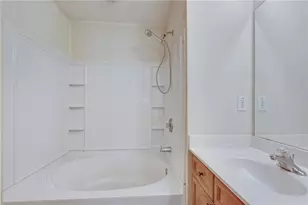 1045 Mosscroft Ct, Lawrenceville, GA 30045 - Photo 32