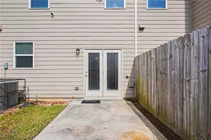 1962 Dillon Dr, Lithonia, GA 30058 - Photo 30