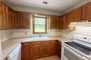 1514 Willow Gate Way, Auburn, GA 30011 - Photo 2