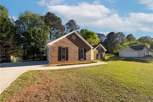 12 River Park Ct, Newnan, GA 30265 - Photo 2