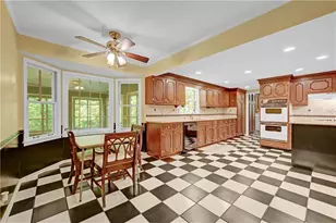 2016 Mountain Creek Dr, Stone Mountain, GA 30087 - Photo 12