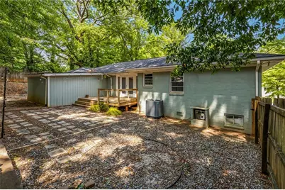 1661 Brewer Boulevard SW, Atlanta, GA 30310 - Photo 30