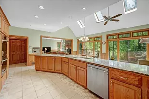 520 Mountainbrooke Circle, Stone Mountain, GA 30087 - Photo 18