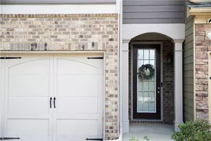 2722 Sardis Chase Ct, Buford, GA 30519 - Photo 4