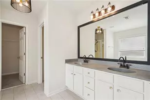 8967 Crest View Cir, Union City, GA 30291 - Photo 6