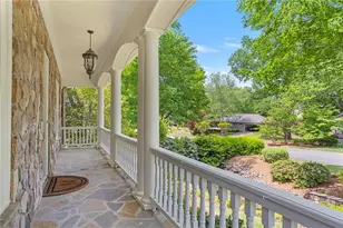 1863 Baynham Dr, Dunwoody, GA 30338 - Photo 58