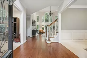 12480 Magnolia Cir, Alpharetta, GA 30005 - Photo 2
