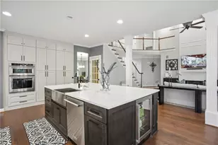 12480 Magnolia Cir, Alpharetta, GA 30005 - Photo 8