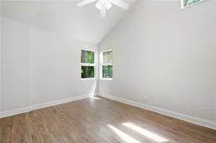 129 Cypress St, Roswell, GA 30075 - Photo 28
