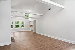 129 Cypress St, Roswell, GA 30075 - Photo 6