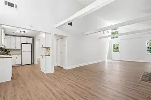 129 Cypress St, Roswell, GA 30075 - Photo 10