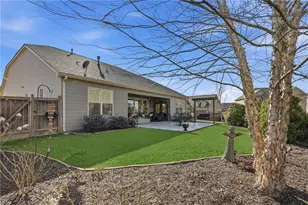 5040 Mirror Lake Dr, Cumming, GA 30028 - Photo 48