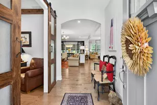 5645 Willow Springs Pl, Hoschton, GA 30548 - Photo 4