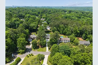 950 Ivy Falls Drive, Atlanta, GA 30328 - Photo 48