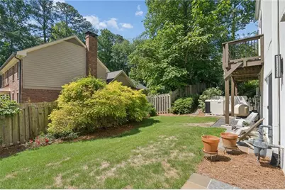 950 Ivy Falls Drive, Atlanta, GA 30328 - Photo 46