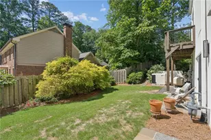 950 Ivy Falls Dr, Atlanta, GA 30328 - Photo 46