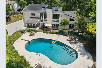 950 Ivy Falls Drive, Atlanta, GA 30328 - Photo 2