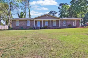 2681 Kings Circle, Lawrenceville, GA 30044 - Photo 2