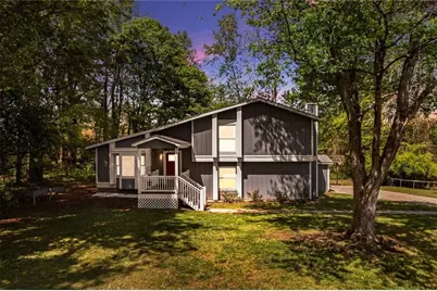 2592 Twin Oaks SW, Marietta, GA 30064 - Photo 2