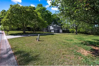 2592 Twin Oaks SW, Marietta, GA 30064 - Photo 32