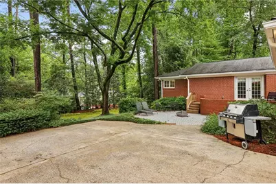 2898 Sequoyah Drive NW, Atlanta, GA 30327 - Photo 38
