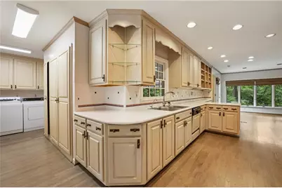 2898 Sequoyah Drive NW, Atlanta, GA 30327 - Photo 14