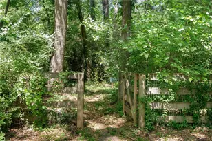 1785 Meadowdale Ave NE, Atlanta, GA 30306 - Photo 46